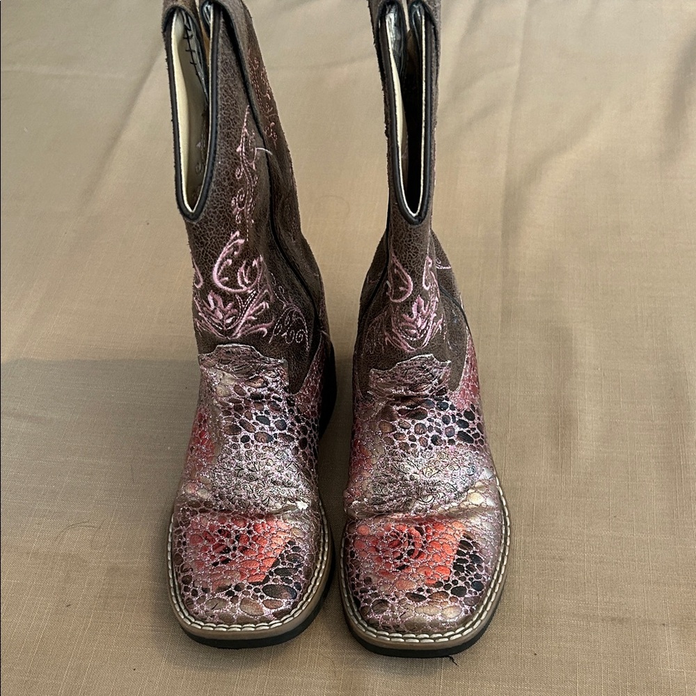 GUC Old West Brown and Pink western Boots